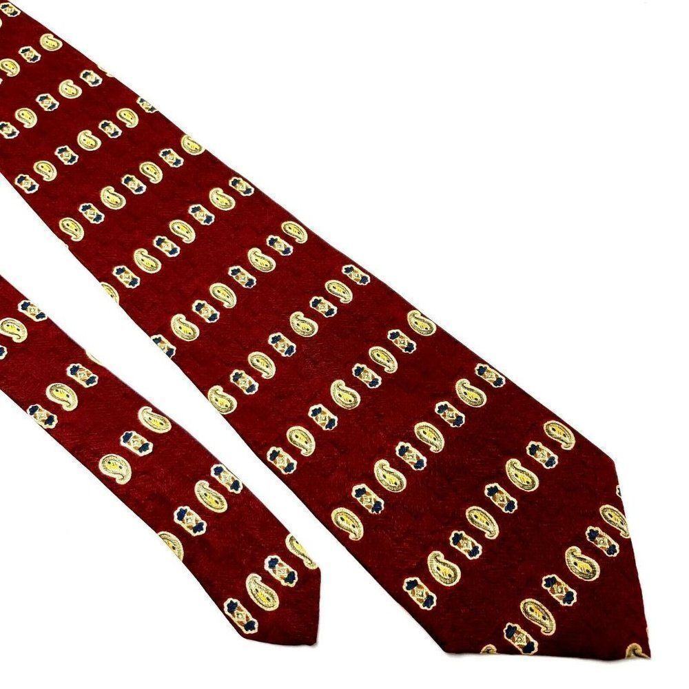 Geoffrey Beene Silk Tie Print Paisley Red Short Wide‎
